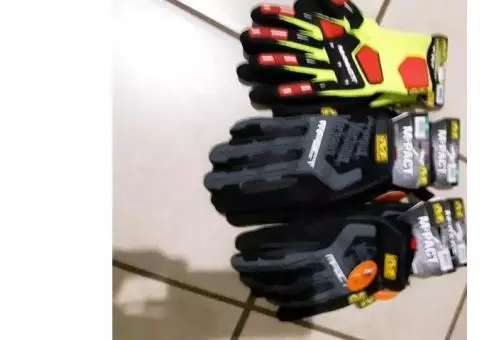 Mechanix M-pact work gloves